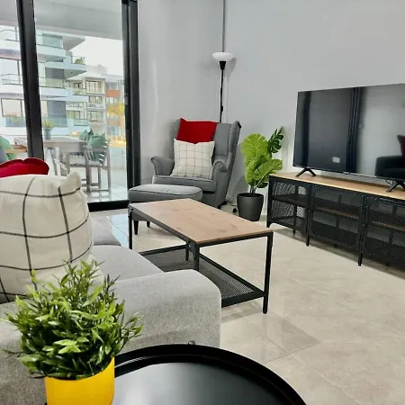 Bright & Cozy In 公寓